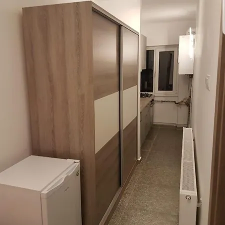 Apartment Mountain Break *